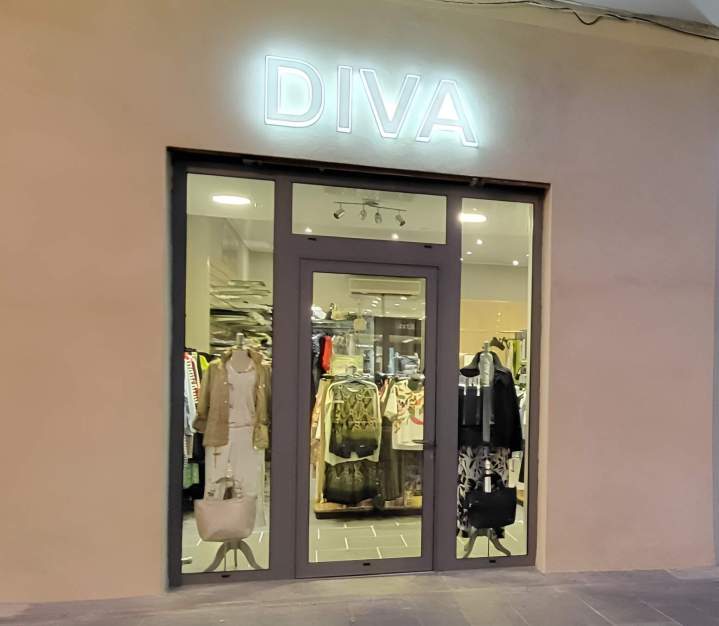 Magasin de vêtements prêt-à-porter Martigues
